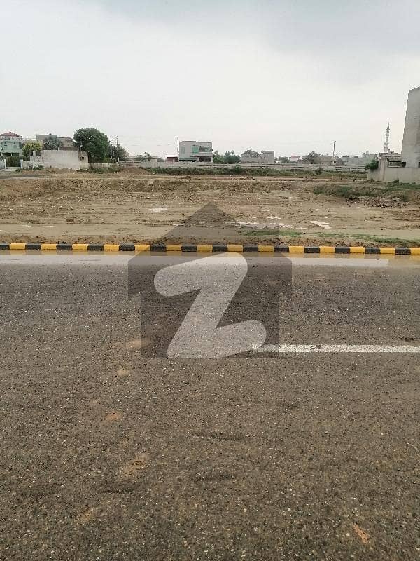 پیراگون سٹی ۔ آرچرڈ بلاک پیراگون سٹی,لاہور میں 10 مرلہ رہائشی پلاٹ 1.9 کروڑ میں برائے فروخت۔