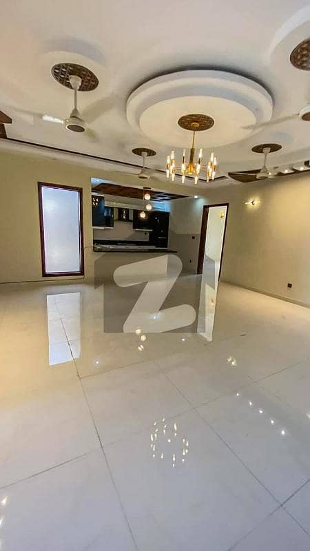 DHA BEAUTIFUL MODERN STYLE UPER PORTION FOR RENT