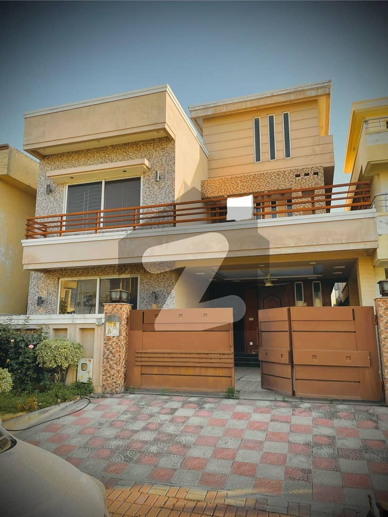DHA phase 1 sector F House for Rent