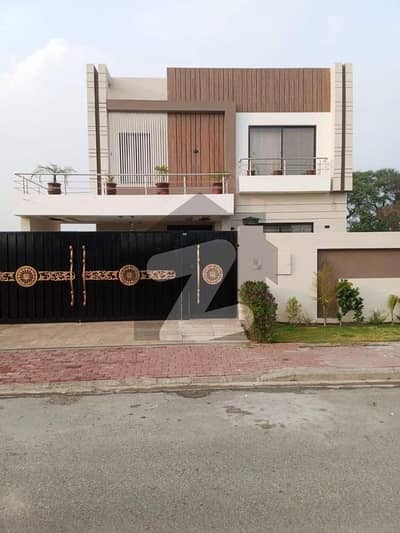10 Marla House available for rent in DHA 11 Rahbar