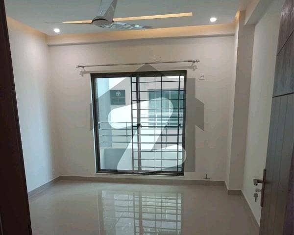 A 10 Marla Flat Located In Askari 11 Is Available For rent