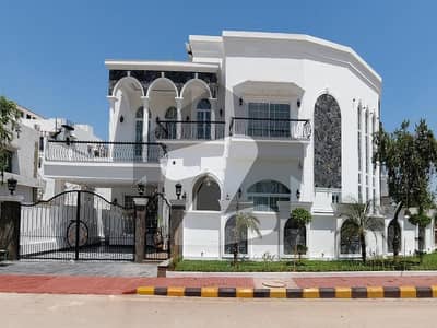 Highly-Desirable Corner 1 Kanal House Available In Bahria Town Phase 8 - Block B