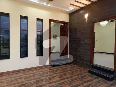 گلبرگ گرینز گلبرگ,اسلام آباد میں 6 کمروں کا 7 مرلہ مکان 3.5 کروڑ میں برائے فروخت۔