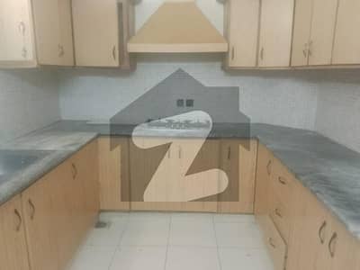 10 Marla Beautifull Lower Portion For Rent DHA Phase 8 Park View Lahore