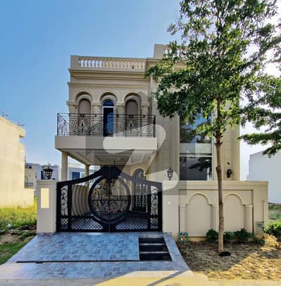 5-Marla Near Park 100% Original Pics Marvelous Italian Villa For Sale In DHA Lahore