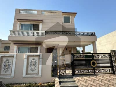 10 MARLA HOUSE AVAILABLE FOR SALE IN KHAYABAN-E-AMIN BLOCK L