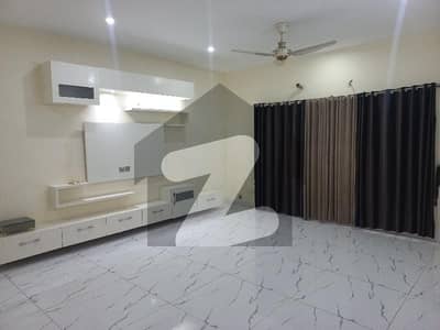 طارق گارڈنز ۔ بلاک سی طارق گارڈنز,لاہور میں 3 کمروں کا 10 مرلہ بالائی پورشن 55.0 ہزار میں کرایہ پر دستیاب ہے۔