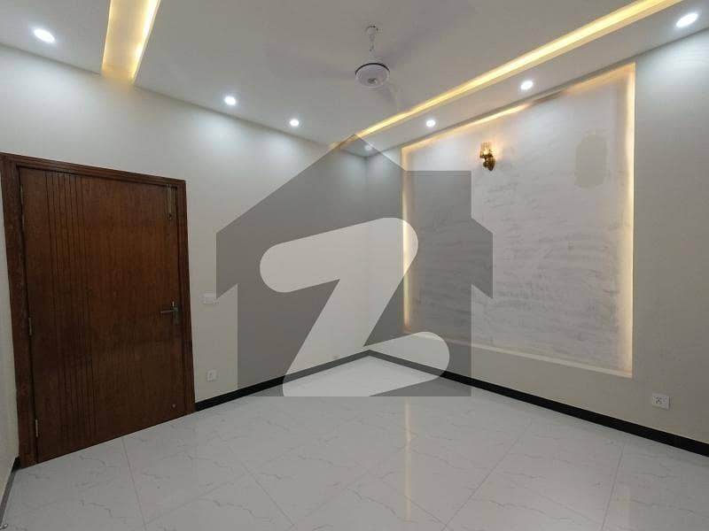7 Marla Lower Portion Available For Rent In Bahria Town Phase 8