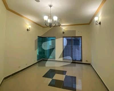 Highly-Desirable 10 Marla House Available In Askari 11