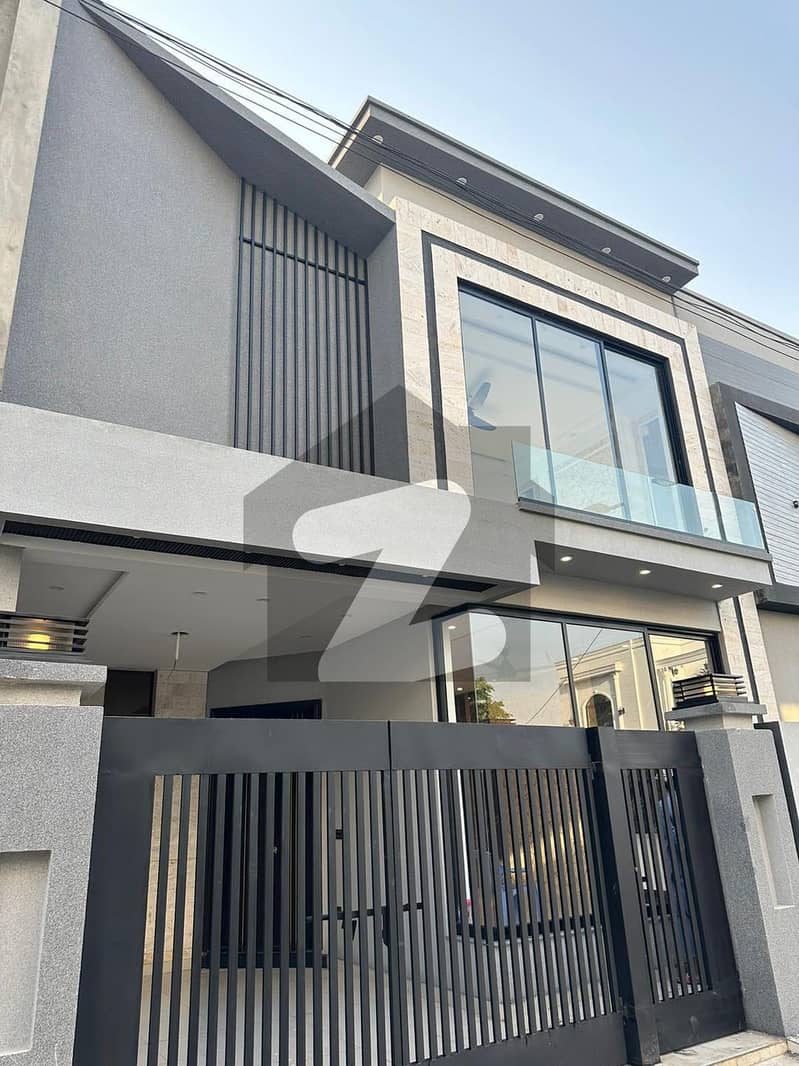 5 MARLA MODERN BRAND NEW HOUSE FOR SALE BAHRIA TOWN LAHORE