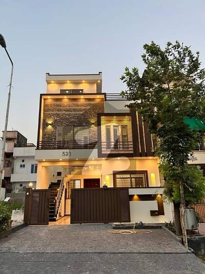 25/50 (5 Marla ) Brand New Modren Luxury House Available For sale in G_14/4