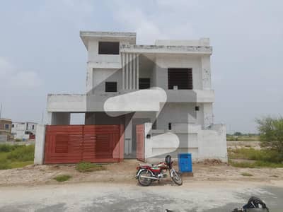 10 Marla Grey Structure House for Sale In DHA Multan