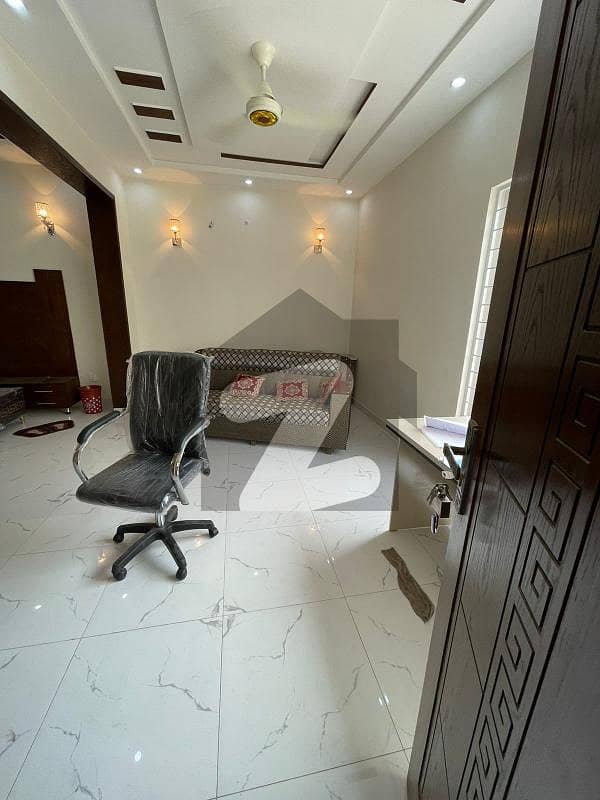 بحریہ آرچرڈ لاہور میں 3 کمروں کا 8 مرلہ بالائی پورشن 32.0 ہزار میں کرایہ پر دستیاب ہے۔