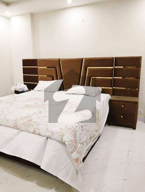 بحریہ آرچرڈ لاہور میں 2 کمروں کا 5 مرلہ فلیٹ 19.0 ہزار میں کرایہ پر دستیاب ہے۔