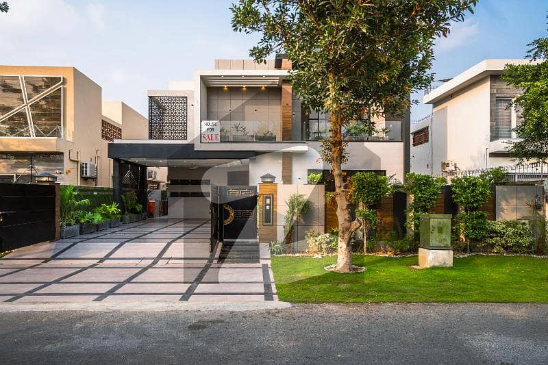 Magnificent Ultra Modern Designed Of 1 Kanal Family House On Quiet Prime Location