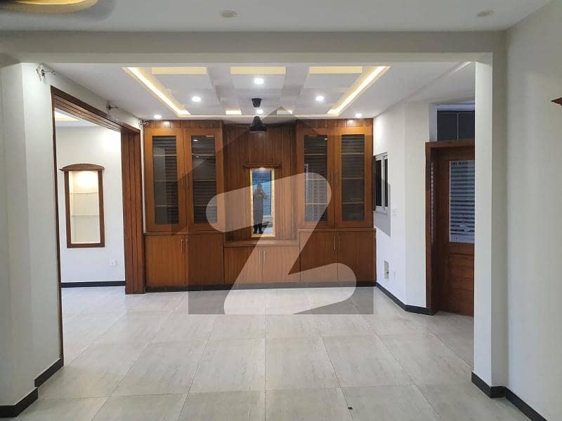 14 Marla Like Brand Upper Portion Available For Rent In G 13/2