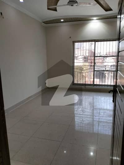 5Marla Like New House For Rent In Bahria Town Lahore