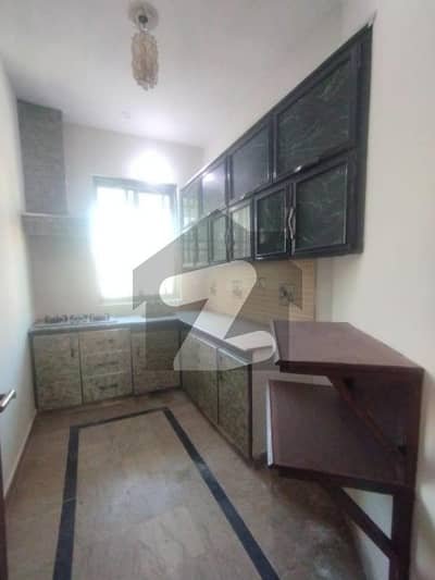 8 marla upper portion for rent in sector b bahria town lahore