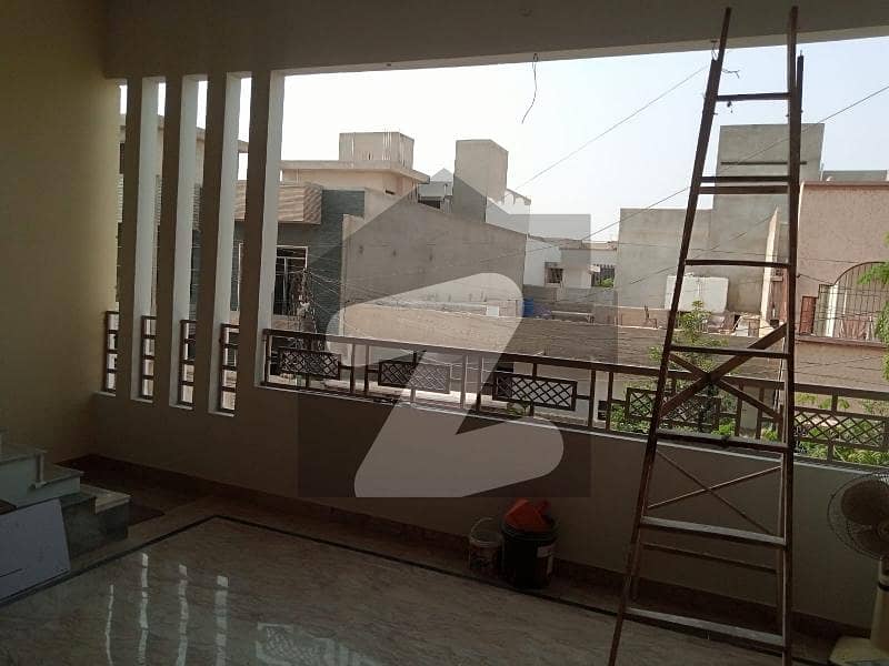گلستانِ جوہر کراچی میں 3 کمروں کا 10 مرلہ بالائی پورشن 1.8 کروڑ میں برائے فروخت۔