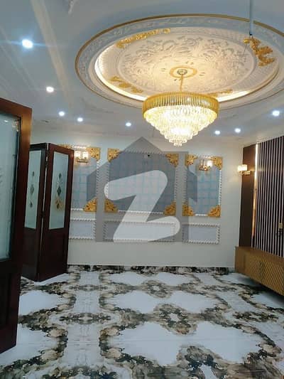 VIP beautiful 10 Marla lower portion is available for rent in sabzazar scheme lhr