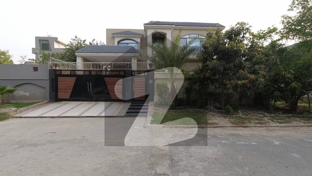 In Chinar Bagh - Khyber Block House Sized 4500 Square Feet For Sale