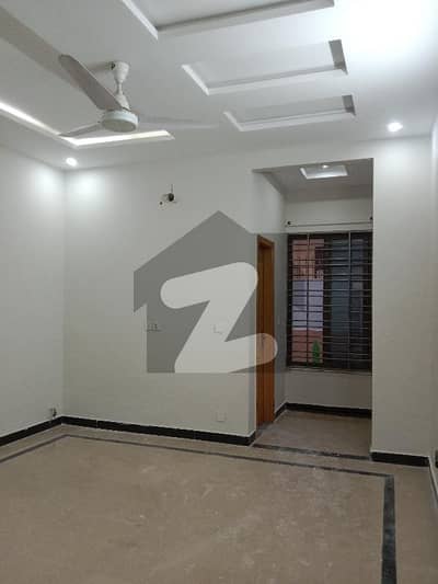35/70 full house for rent 
g13 islamabad