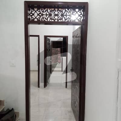 ناظم آباد - بلاک 5اے ناظم آباد,کراچی میں 2 کمروں کا 3 مرلہ بالائی پورشن 59.0 لاکھ میں برائے فروخت۔
