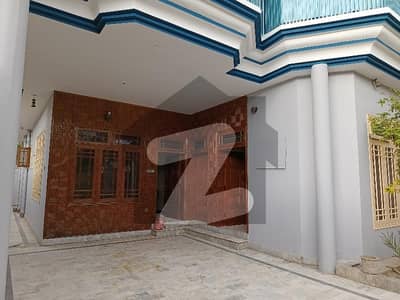 حیات آباد فیز 1 - ای3 حیات آباد فیز 1,حیات آباد,پشاور میں 5 کمروں کا 10 مرلہ مکان 1.0 لاکھ میں کرایہ پر دستیاب ہے۔