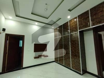 5 MARLA BRAND NEW UPPER PORTION FOR RENT IN BB BLOCK BAHRIA TOWN LAHORE