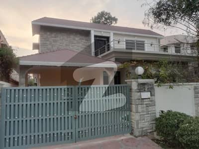 1 Kanal Luxuer Ultra Bungalow Available ForSalen DHA Phase 4