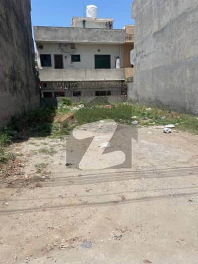 5 marla plot for sale in rehman enclave
