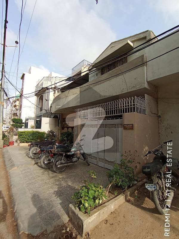 نارتھ ناظم آباد ۔ بلاک کے نارتھ ناظم آباد,کراچی میں 8 کمروں کا 8 مرلہ مکان 5.5 کروڑ میں برائے فروخت۔