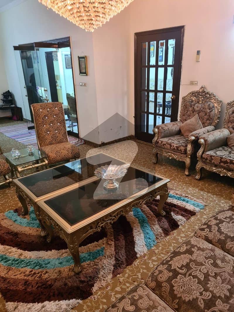 گلبرگ 2 گلبرگ,لاہور میں 5 کمروں کا 16 مرلہ مکان 7.0 کروڑ میں برائے فروخت۔