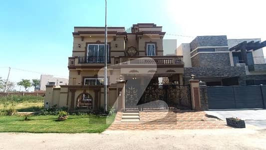 10 Marla House For sale In DHA Phase 8 - Ex Air Avenue Lahore