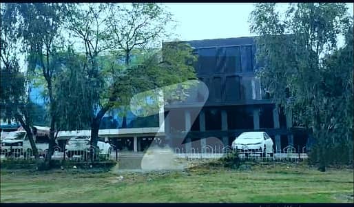 G-10 School,College Building Available 20,000 Sqft for Rent