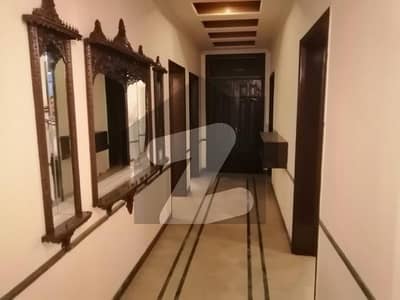 Sial Estate Offer 1 Kanal Upper Portion For Rent In Phase 3 Outclassed Location