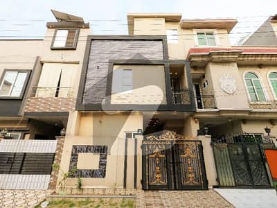 Near To Park Sale The Ideally Located House For An Incredible Price Of Pkr Rs. 13000000