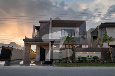 Kanal Brand New Ultra Modern Double Height Lobby House For Sale