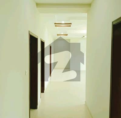 عسکری 10 عسکری,لاہور میں 3 کمروں کا 10 مرلہ فلیٹ 3.65 کروڑ میں برائے فروخت۔