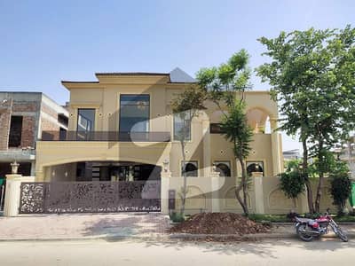1 Kanal Brand New House For Rent W-Block DHA Phase 8