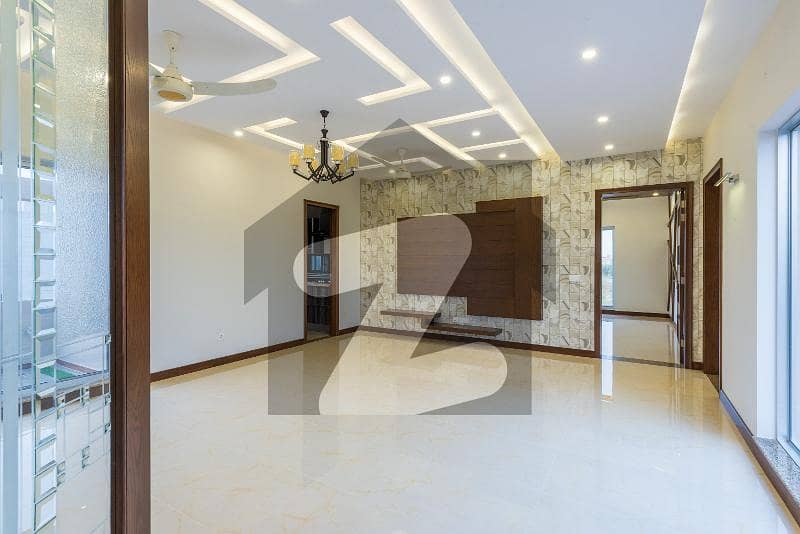 Most Luxury House Of 10 Marla For Luxury Living Style At Superb Hot Location In DHA