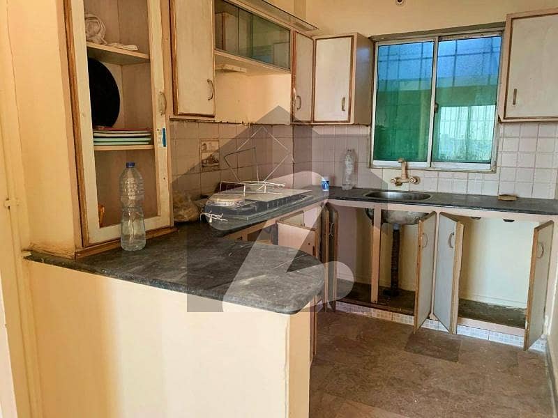 FLAT FOR SALE IN BAIT-UL-HINA APARTMENT
