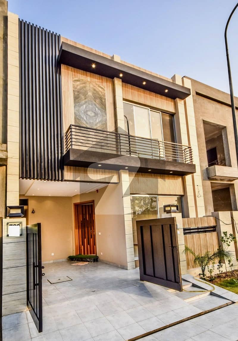 5 Marla Out Class Stylish Luxury Bungalow For Rent In DHA Phase 9 Town
Owner Needy a Luxurious Bungalow Approach 50 Ft Wide