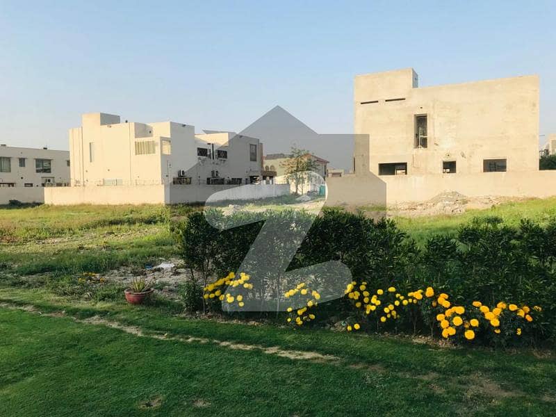 Near To Park 10 Marla Plot No 552-D Is Available For Sale In DHA Phase-5