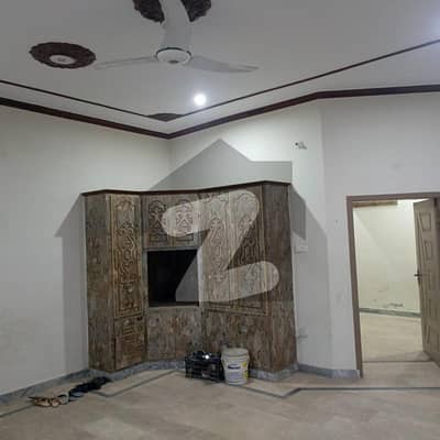 کالٹکس روڈ راولپنڈی میں 3 کمروں کا 8 مرلہ زیریں پورشن 28.0 ہزار میں کرایہ پر دستیاب ہے۔