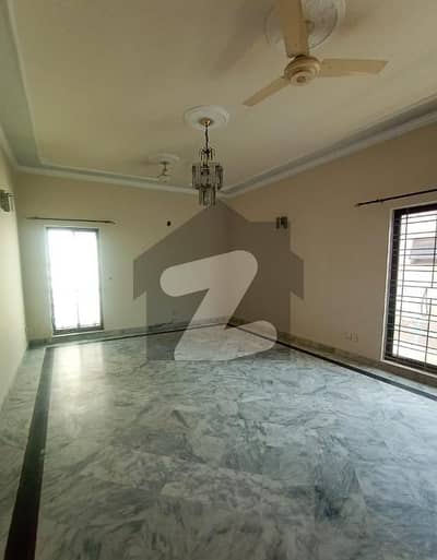 10 Marl beautifula Upper Portion Available For Rent in DHA phase 1