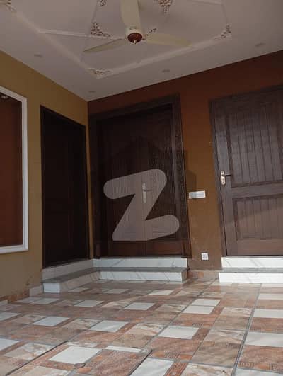 بینکرز کوآپریٹو ہاؤسنگ سوسائٹی لاہور میں 3 کمروں کا 5 مرلہ مکان 80.0 ہزار میں کرایہ پر دستیاب ہے۔