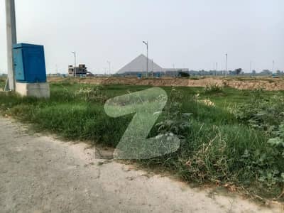 05 Marla Possession Plot For Sale Sector Z5 DHA Phase 8 IVY Green