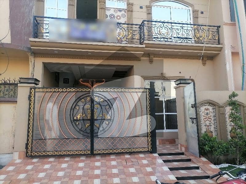 5 Marla House In Central Johar Town Phase 2 - Block Q For sale