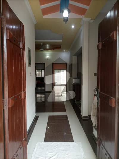 پی آئی اے ہاؤسنگ سکیم لاہور میں 5 کمروں کا 10 مرلہ مکان 3.8 کروڑ میں برائے فروخت۔
